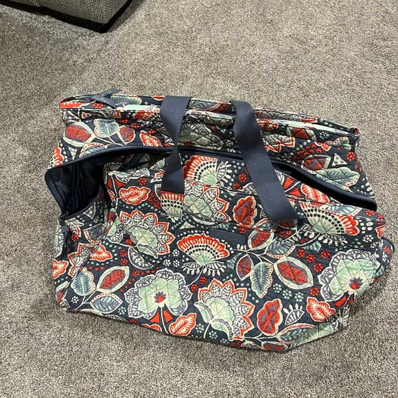 Vera Bradley bag set.  Discontinued Pattern.  5 pieces - Picture 2 of 12